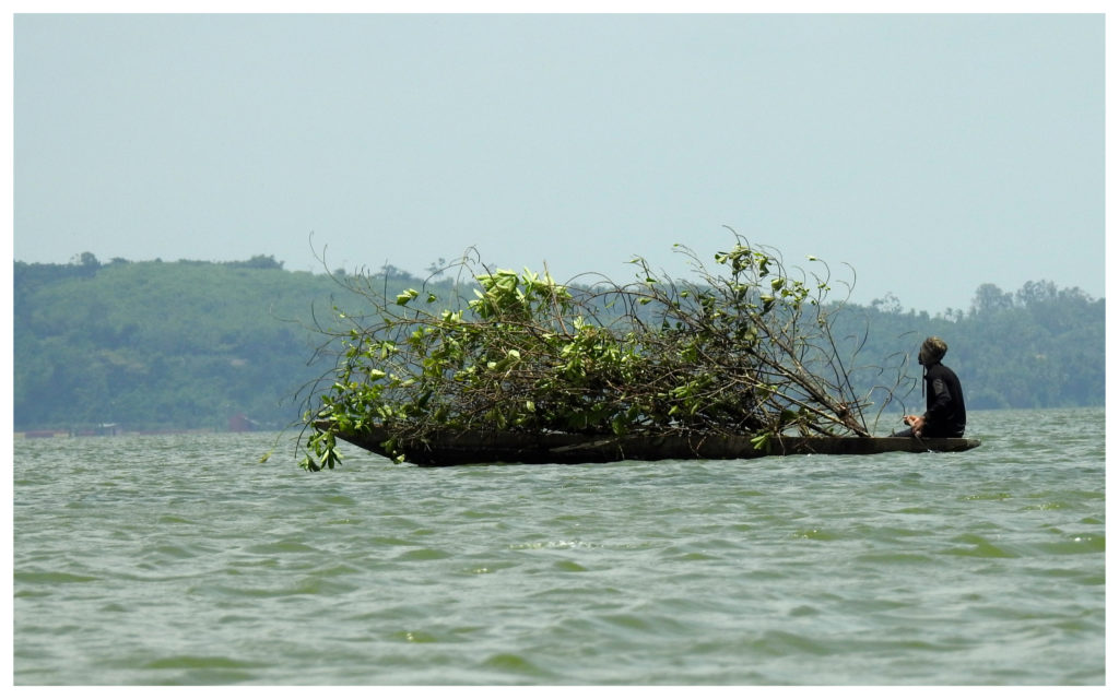 Pecheur Lagune Abidjan
